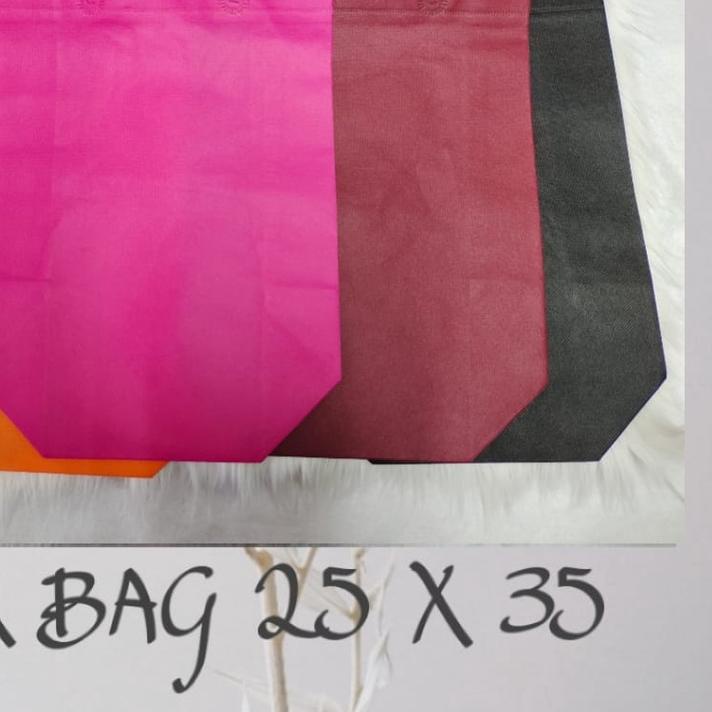 

TAS BOX BAG / TAS KAIN SPUNBOND/ GOODIE BAG/ TAS BOX BAG 25x35 Perlusin