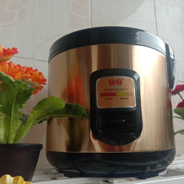 Rice Cooker / Magic Com 1,8 Liter Merk NATIONAL Free kotak Bumbu