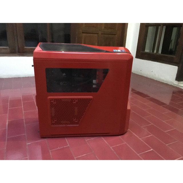 NZXT Phantom 410 Red Casing & Dus