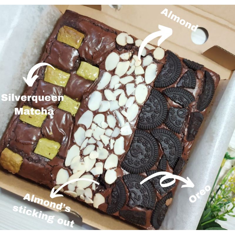 Brownies Bella Brownies MELTED Panggang Premium 3 Topping II New Year Hampers