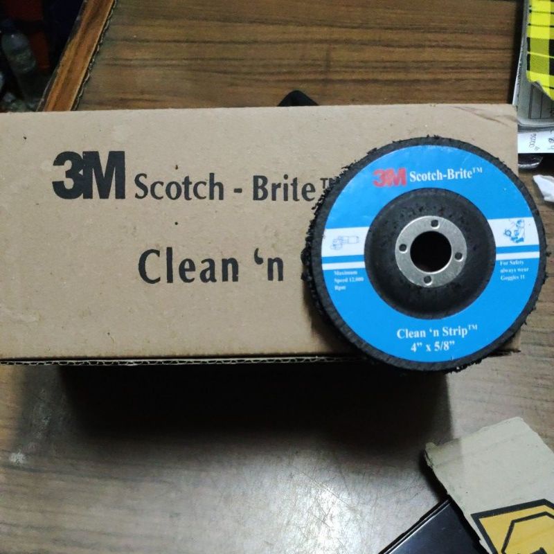 SCOTCH BRITE 3M CLEAN N STRIP 4 INCH