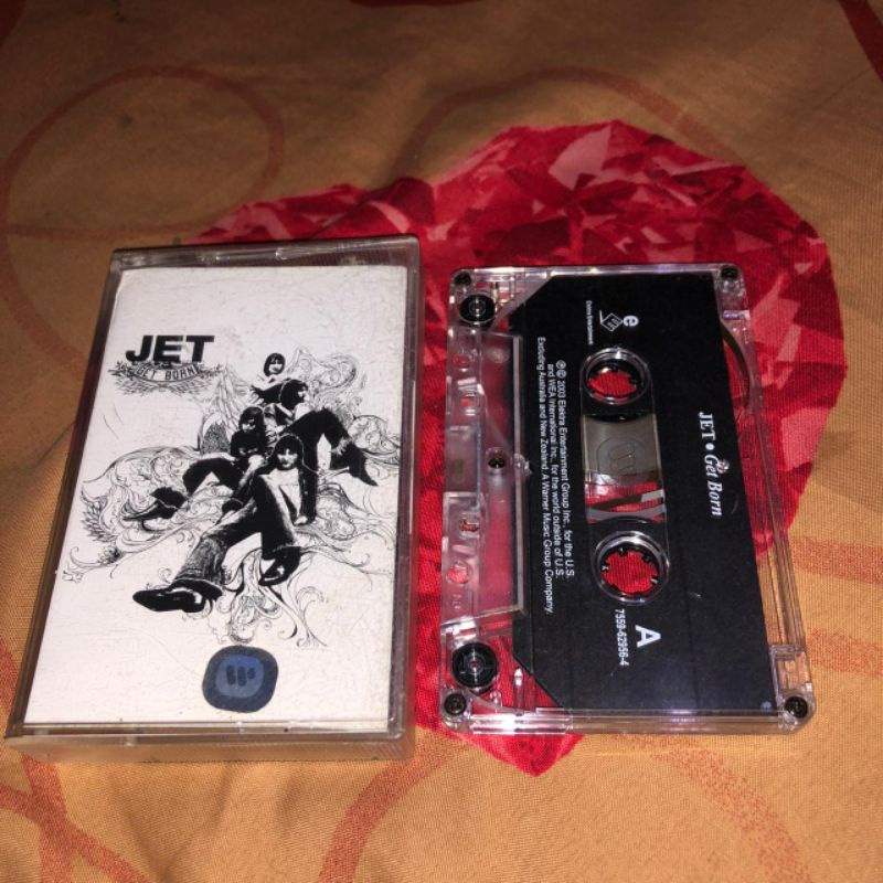 kaset pita:jet-get born