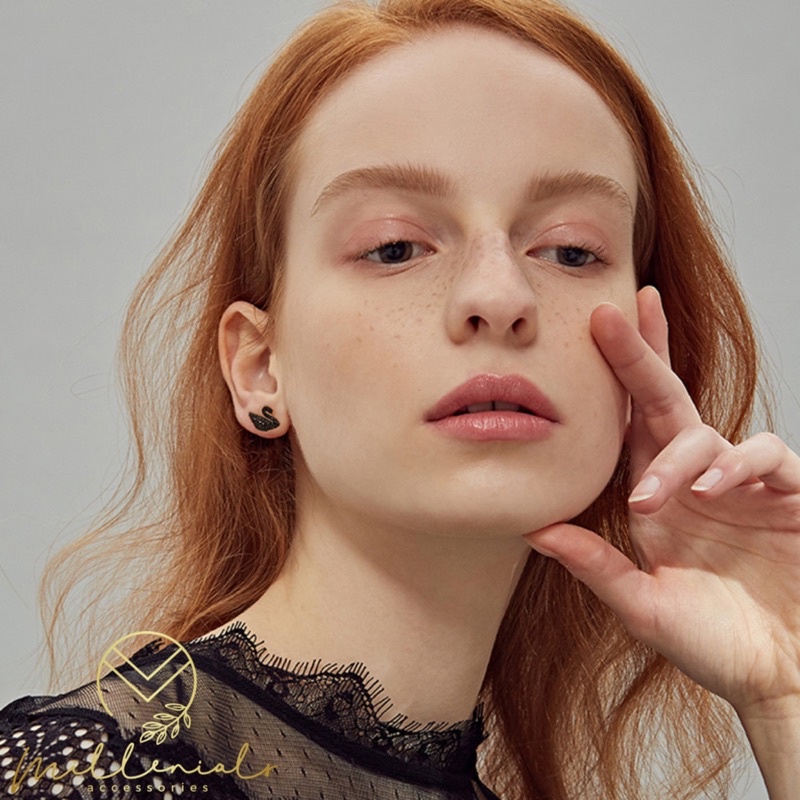 Swan Titanium Earrings / Anting Angsa Hitam Putih Merah Anti Karat / Anting Korea