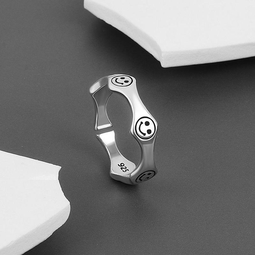 [Elegan] Cincin Wajah Tersenyum Geometris Baru Punk Pria Wanita Vintage Hip Hop Fashion Perhiasan