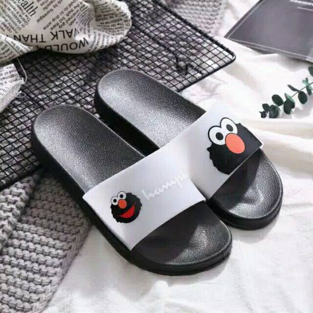 SENDAL ELMO HITAM POLOS 36-40