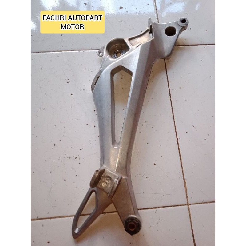 Postep Bostep Footstep Kanan Supra x 125 Non Cakram Original