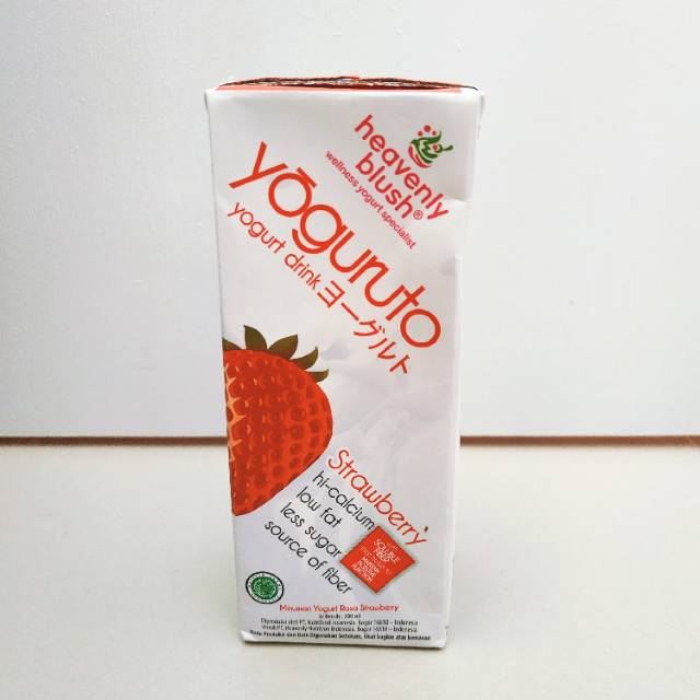 

Yogurt Drink Heavenly Blush Yoguruto Strawberry 200ml Minuman Yoghurt