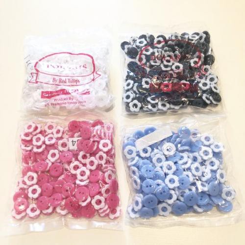 kancing sakura /kancing bunga sakura diameter 13mm isi 144 pcs