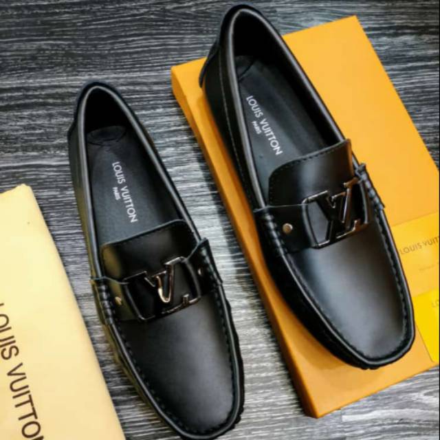 Sepatu  slip on louis vuitton premium High quality mirror