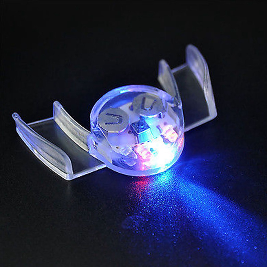 [Ready Stock]  1pc Lucu LED Kedip Gigi Behel Penjaga Mulut Halloween Trick Mainan Pesta Props