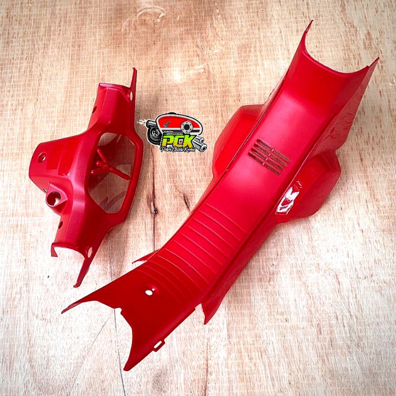 Legshield sayap tengah dan batok belakang honda astrea grand legenda impressa merah