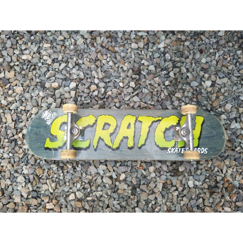 Skateboard Scratch Bekas / Second