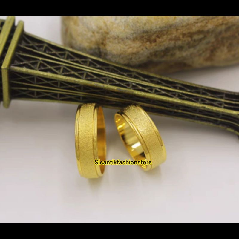 Cincin Titanium Gold Couple Anti Karat Selamanya Cincin Titanium Fashion Pria Wanita Terlaris Cincin Titanium Pasangan Terbaru Cincin kawin