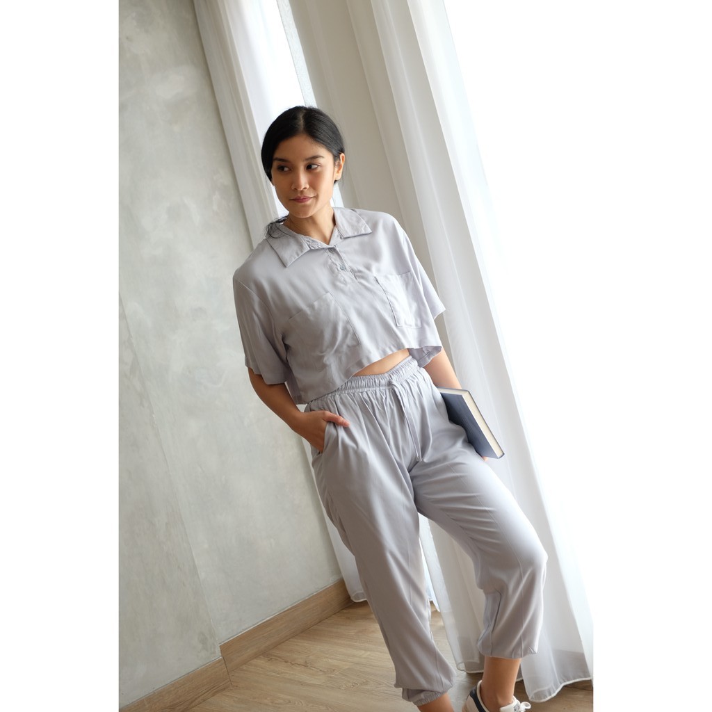 Etsu Set - Setelan Wanita ( Jogger - Crop Top )