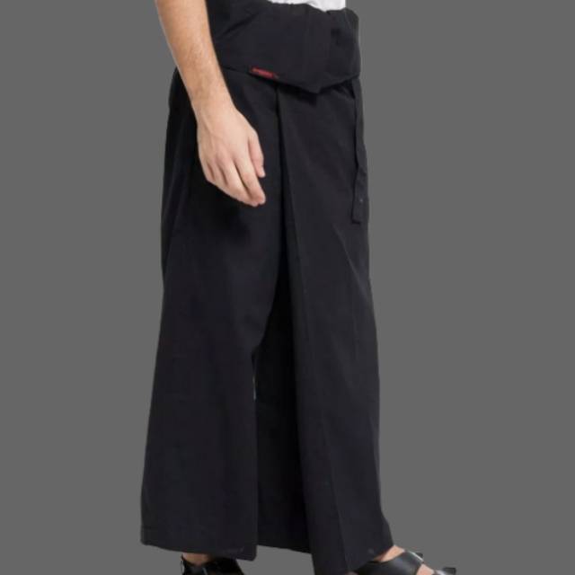 Preview Celana Sarung black by itang yunasz