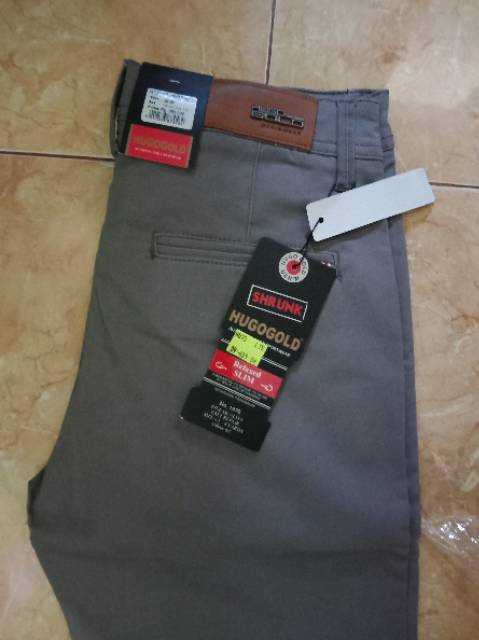 Celana panjang chino Hugo Gold