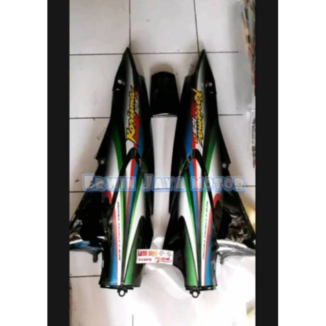 COVER BODY BELAKANG HONDA KARISMA 125 X | KARISMA 125 D HITAM