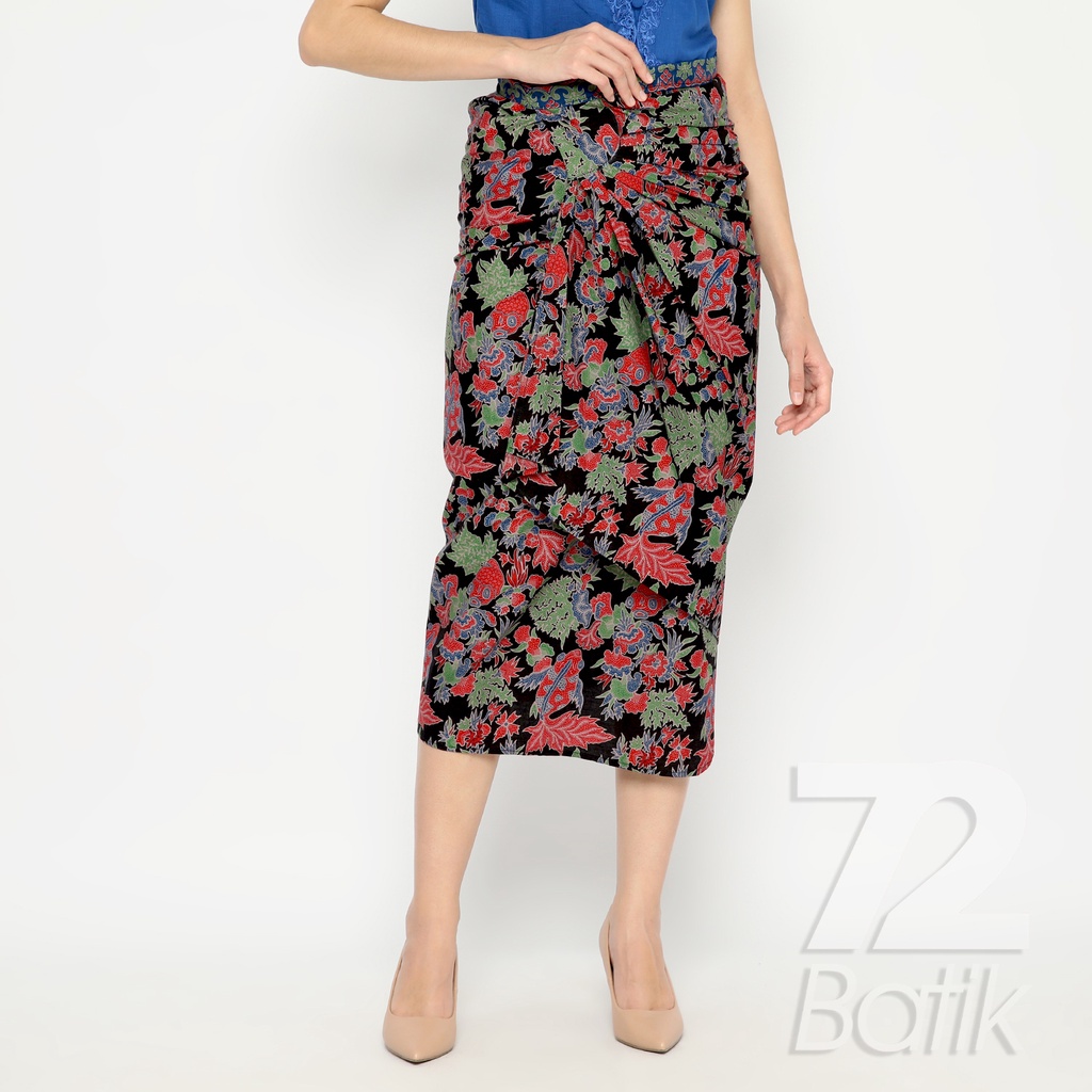 ROK LILIT BATIK Skirt Kebaya Instan Modern Wanita Motif Koi Warna Hitam Nila Hijau 727955 Cap 72 - Rok Batik Lilit Bawahan Skirt Kamen Kebaya Songket Batik Panjang Plisket Span Instan Jadi Bali Lembaran Premium Modern Untuk Wanita Kondangan