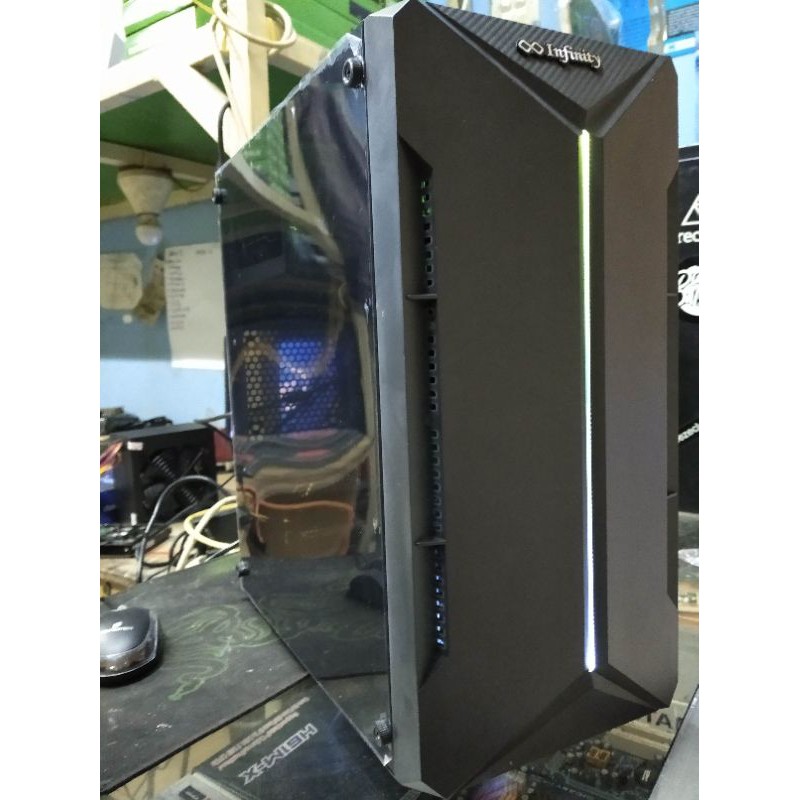 PC Gaming/Desain Phenom X3 8400/4gb/320Gb/Vga 1gb