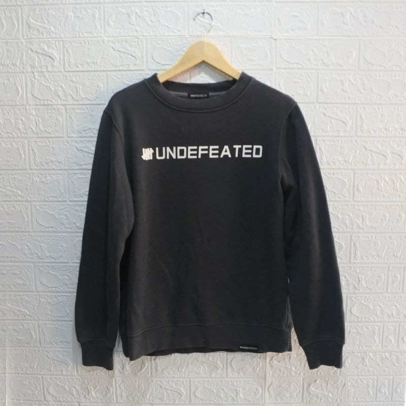 crewneck undefeated