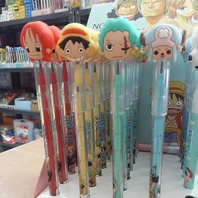 

Pensil bensia model One Piece