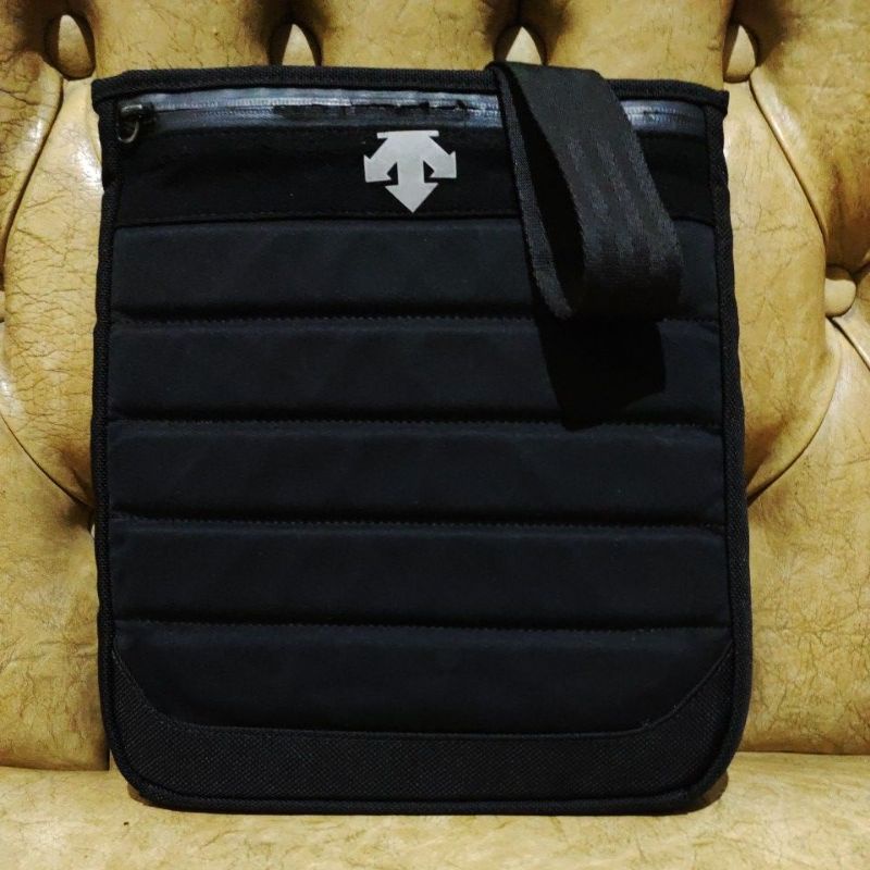 Tas Sling Pria Descente