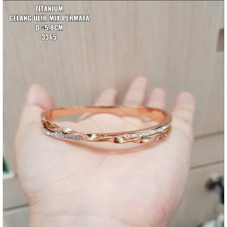 Gelang titanium ulir