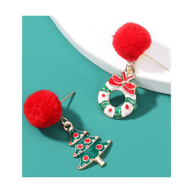 LRC Anting NATAL Fashion Christmas Tree With Red Balls Hair Ball Alloy Oil Dripping Christmas Tree