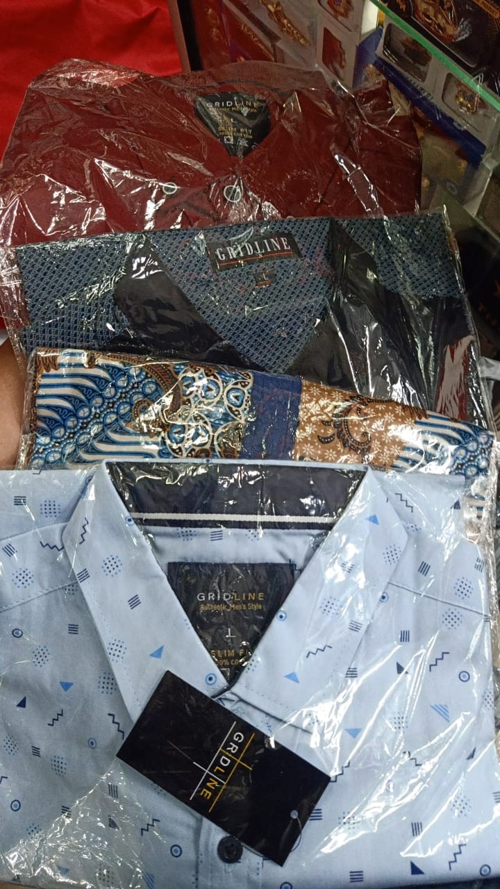 [gridline - R072 & R017] Kemeja Batik Pria Katun Lengan Pendek Regular
