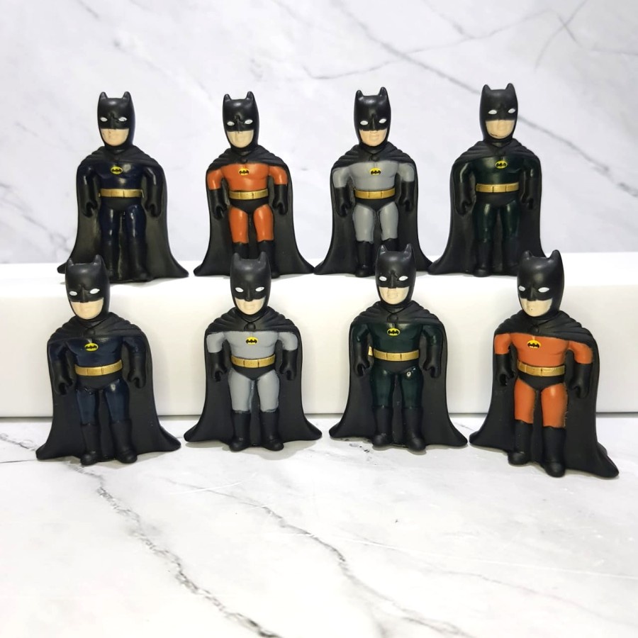 

8pc topper mainan karet BATMAN 4cm hiasan kue ulang tahun / mobil