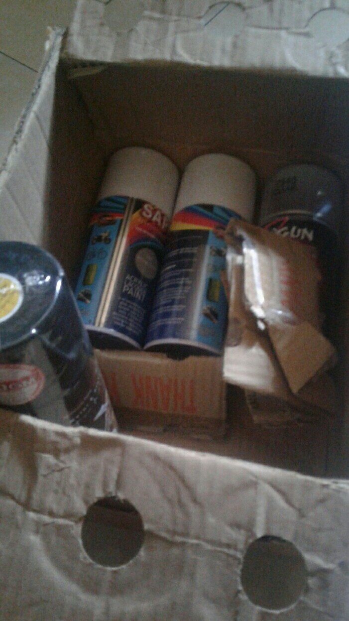 Chrome Yellow 108<br />samurai Paint Cat Semprot Spray Tahan Bensin Tahan Retak 400 Ml