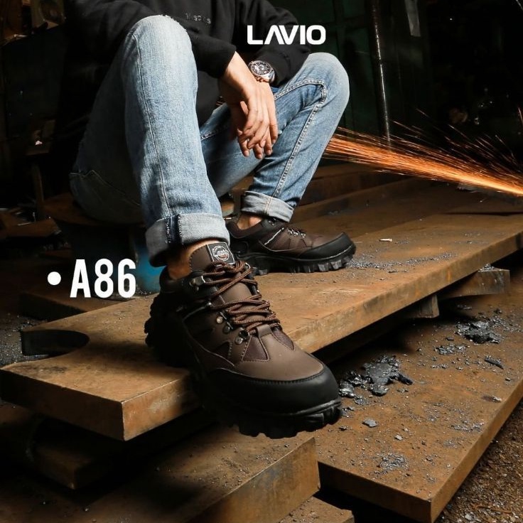 Lavio A86 Sepatu Safety Pria Sol Karet Lentur Anti Licin