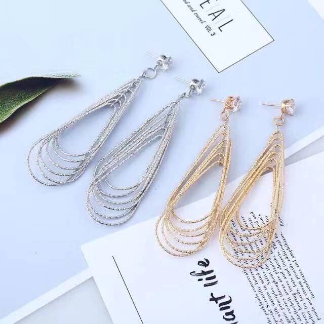 Anting Panjang Gaya Fashion