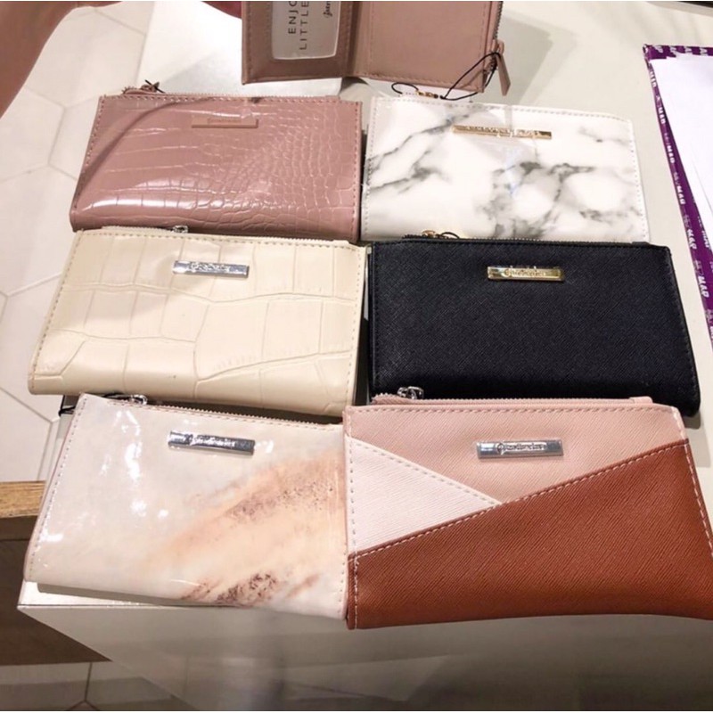 Dompet Stradivarius