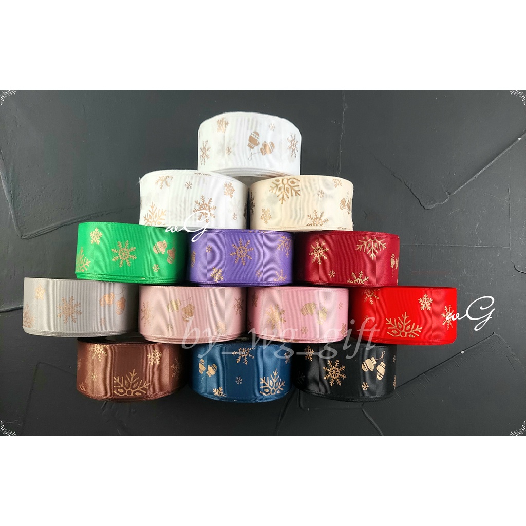 

Pita Natal Merry Christmas - Mix Colour ;Lebar 3.8 cm ;Panjang 20 yard