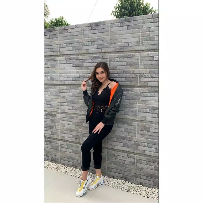 Jaket Bomber Cewek Motif Loreng