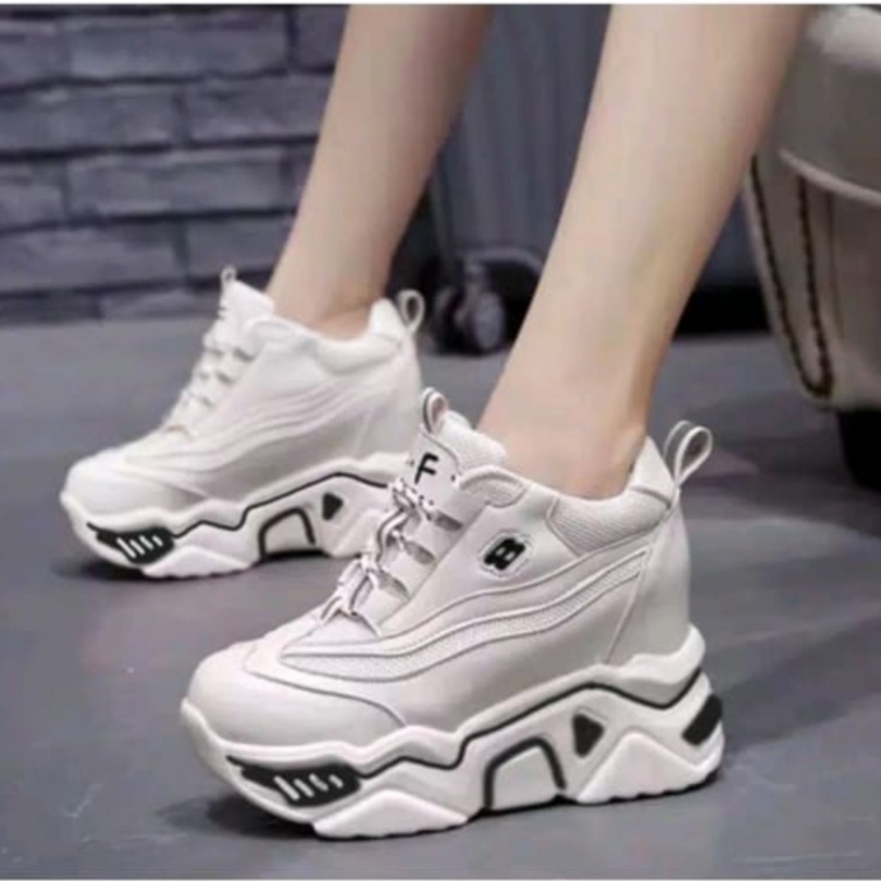 SEPATU WANITA KOREAN FASHION/SEPATU WANITA TERBARU 2021/SEPATU SNEAKER