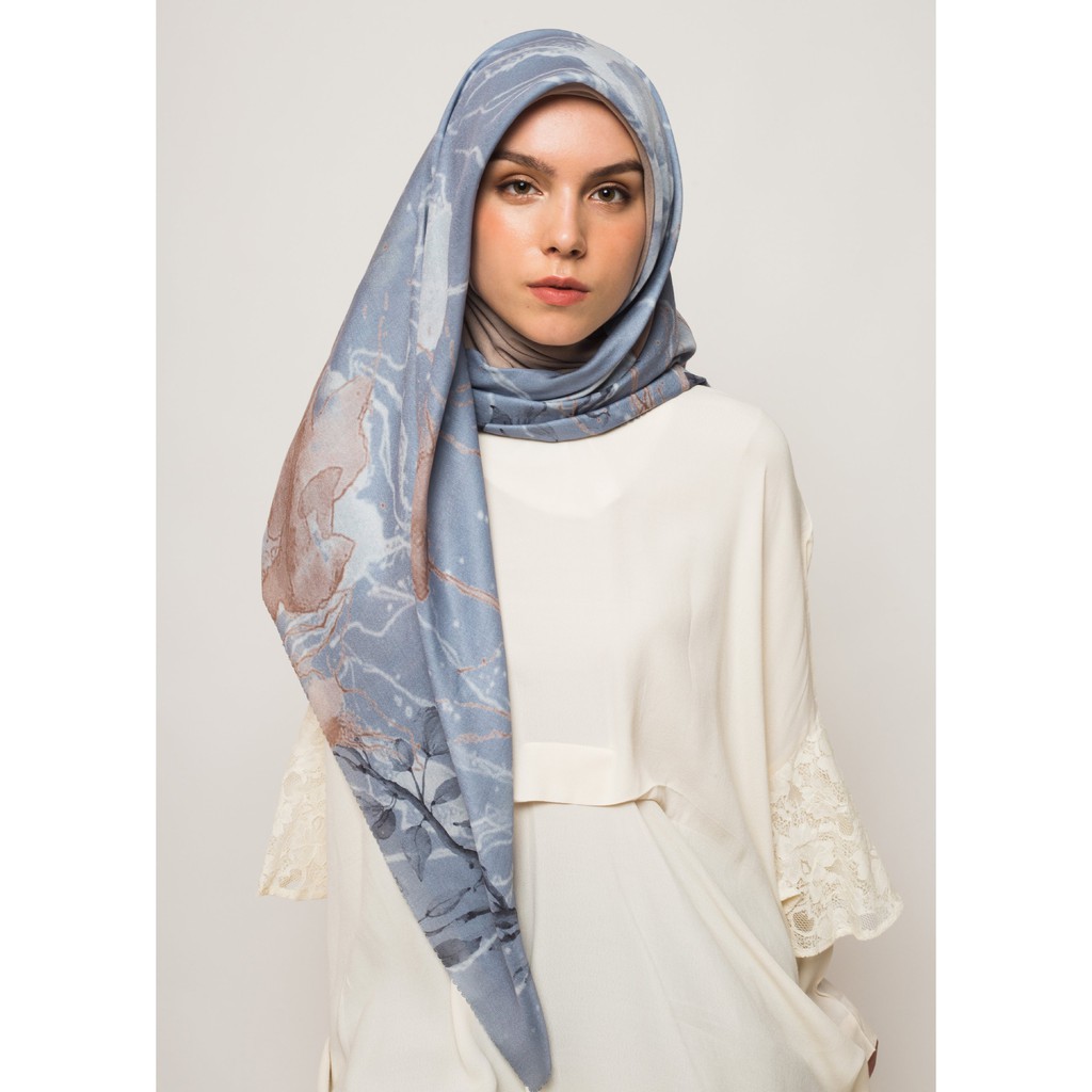 

Zaline Scarves Gray