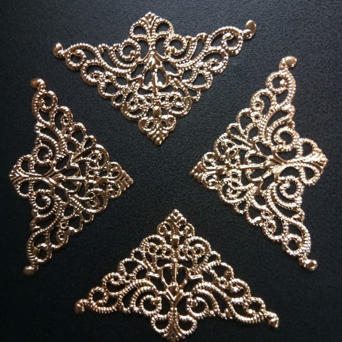 Dijual aksesoris hiasan bingkai mahar charm sudut   Emas Diskon