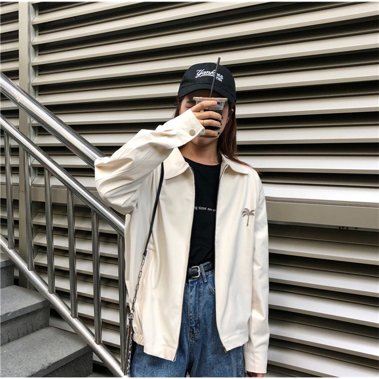 Jaket Model Lengan Panjang Motif Bordir untuk Wanita