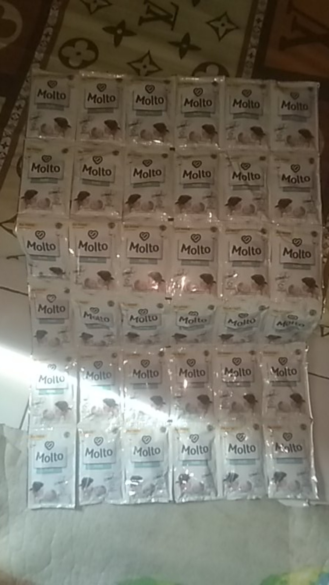 Molto All In 1 Sachet Isi 12 (1000an)