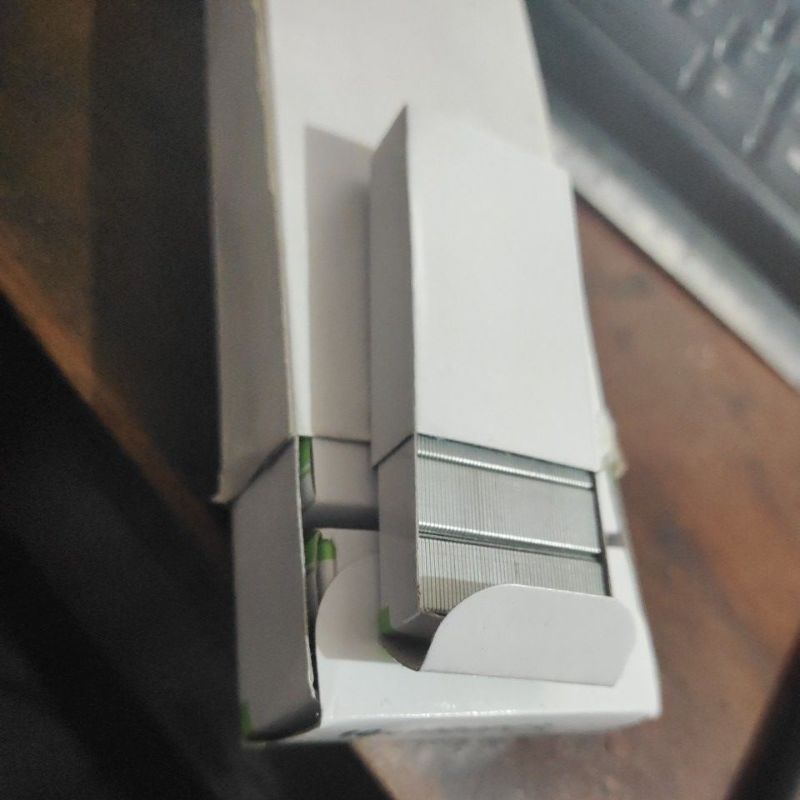

Isi Staples No-10