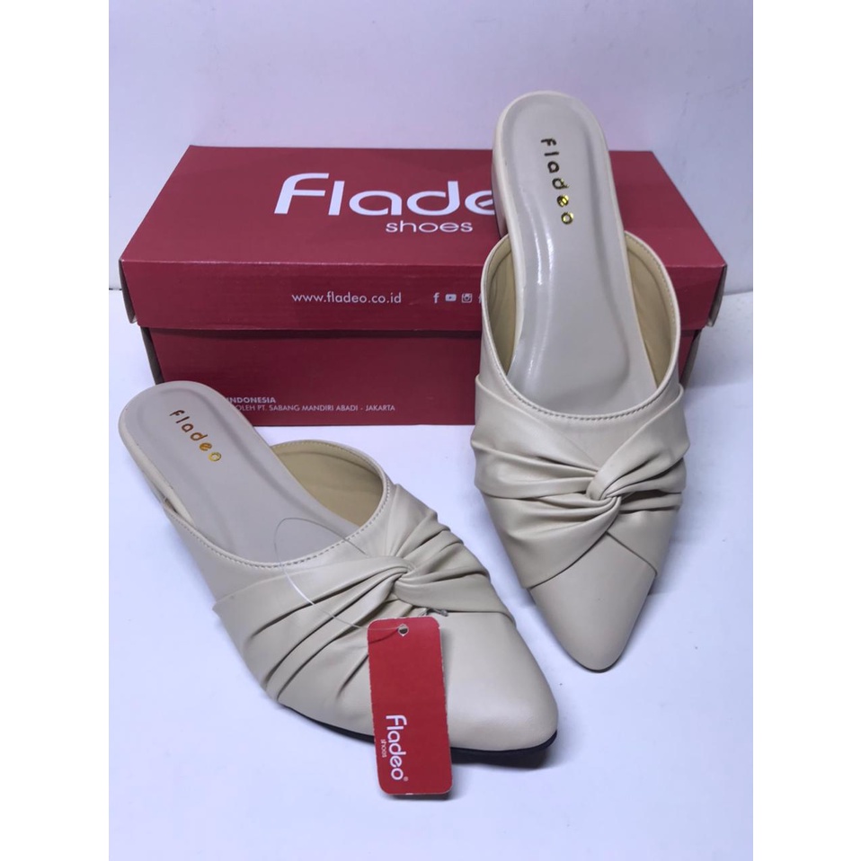 SANDAL SEPATU WANITA FLADEO