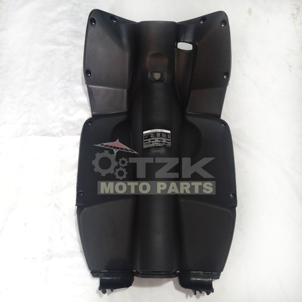 Cover Inner Legsil Dasbor Dek Kunci Kontak Vario 110 Lama Karbu Old