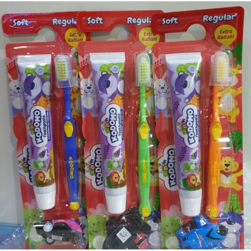 Kodomo Toothbrush 2in1 Soft Regular, ZigZag Kids Sikat Gigi Anak Free Mainan