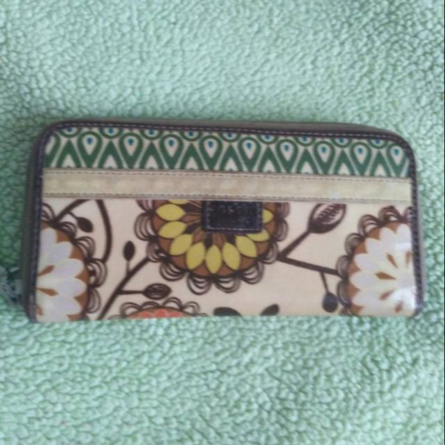Dompet Fossil Keyper