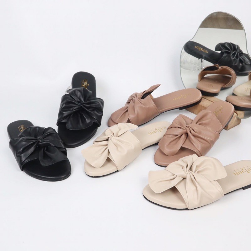 GLARISAMODA Zoey Sandals Teplek Empuk