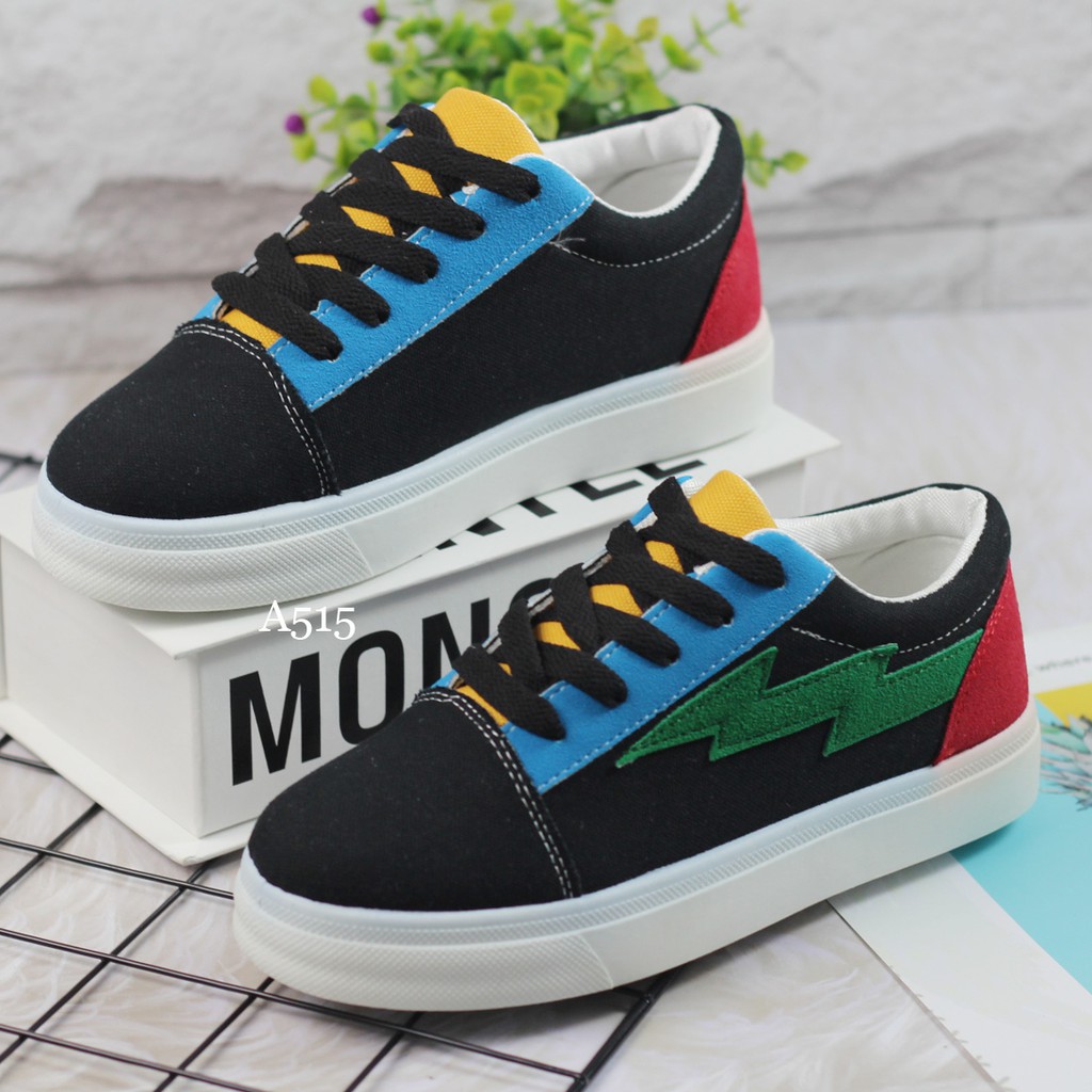 Sepatu sneakers A515