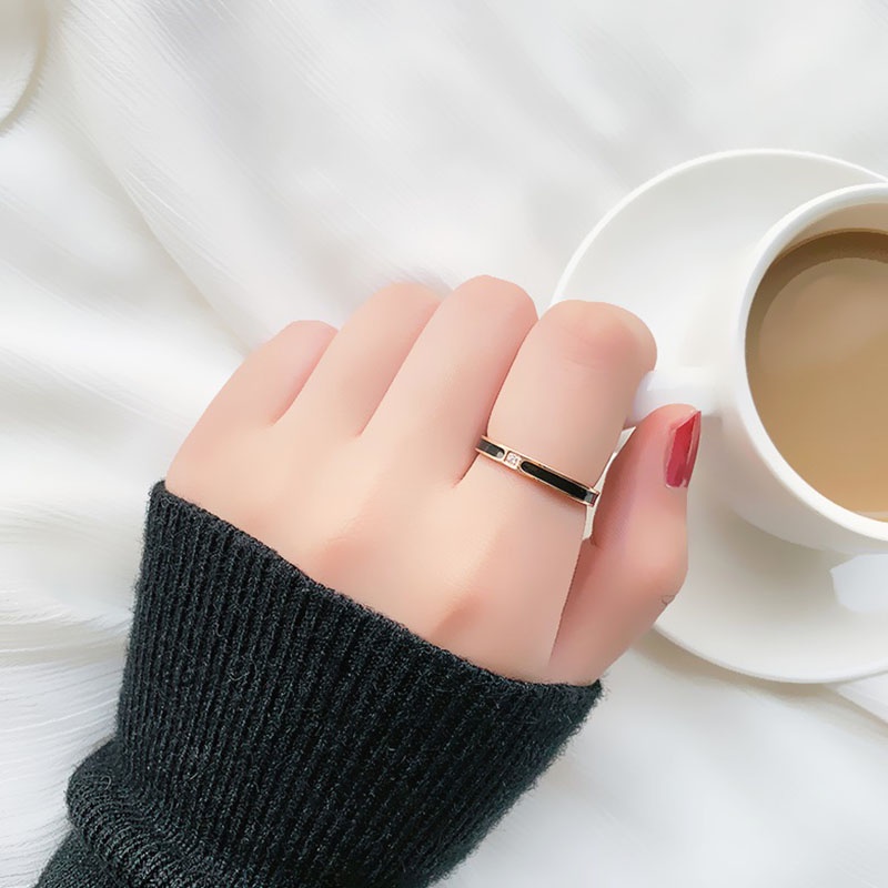 Cincin Titanium Wanita Anti Karat Asli Premium cicin Berlian Kristal Klasik Hitam Korea Aksesoris Wanita