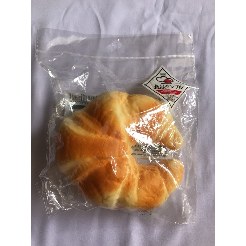 Squishy Daiso Croissant